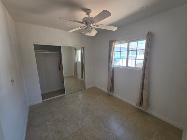 Building Photo - 1038 Raymond Ave