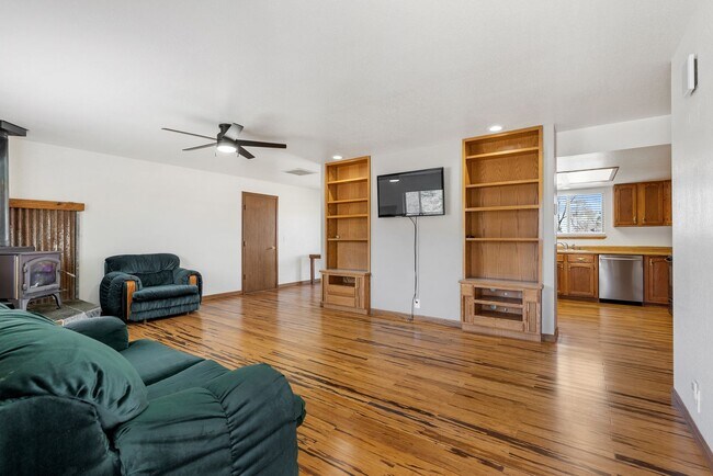 Building Photo - Lemmon Valley Rental On Acreage