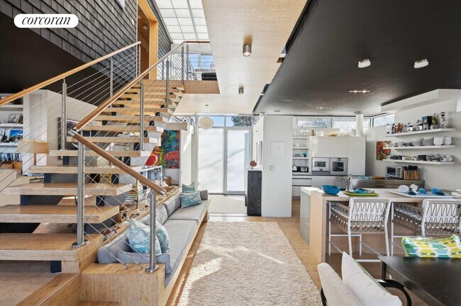 Foto del edificio - 65 Fresh Pond Rd