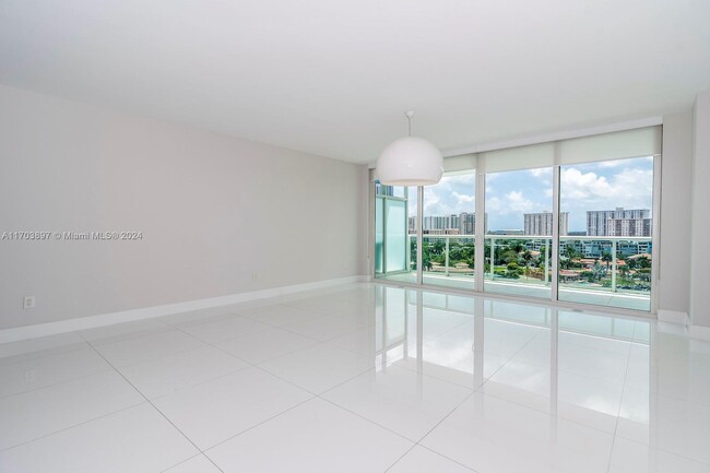 Foto del edificio - 400 Sunny Isles Blvd