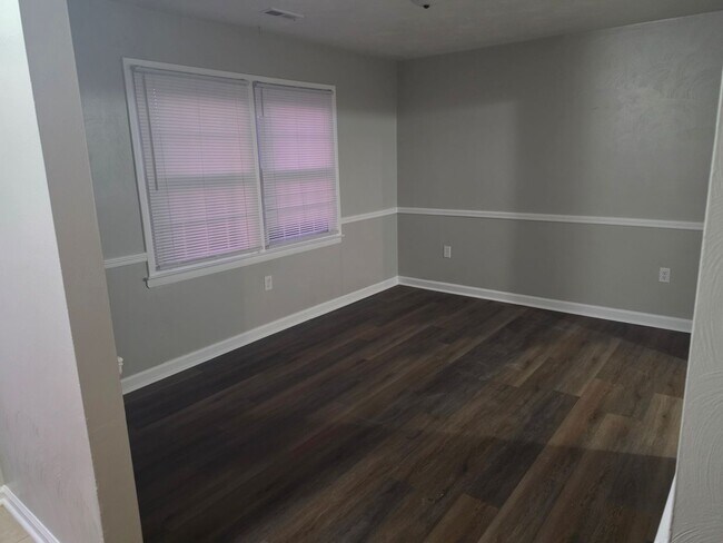 Foto del edificio - 3 bedroom 2.5 bath townhouse