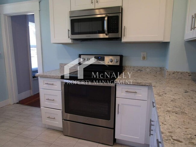 Building Photo - 2 Bedroom, 2 Bathroom Home North Proctor i...