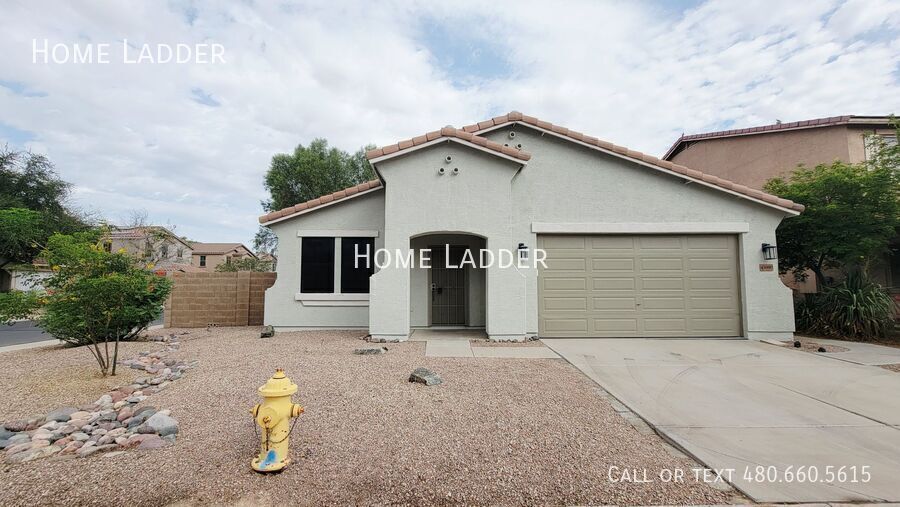 Primary Photo - 43690 W Knauss Dr