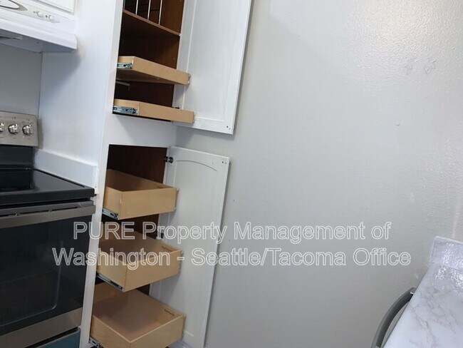 Building Photo - 3430 I St NE