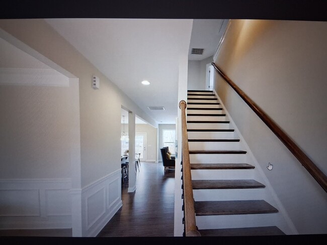 Building Photo - 6370 Whirlaway Rd