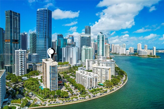 Foto del edificio - 1450 Brickell Bay Dr