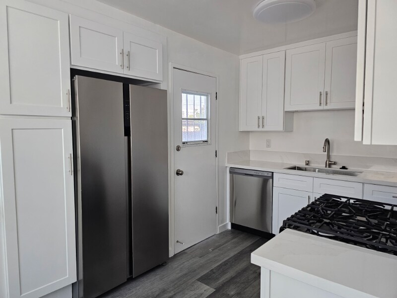 Foto principal - 3211 W 132nd St