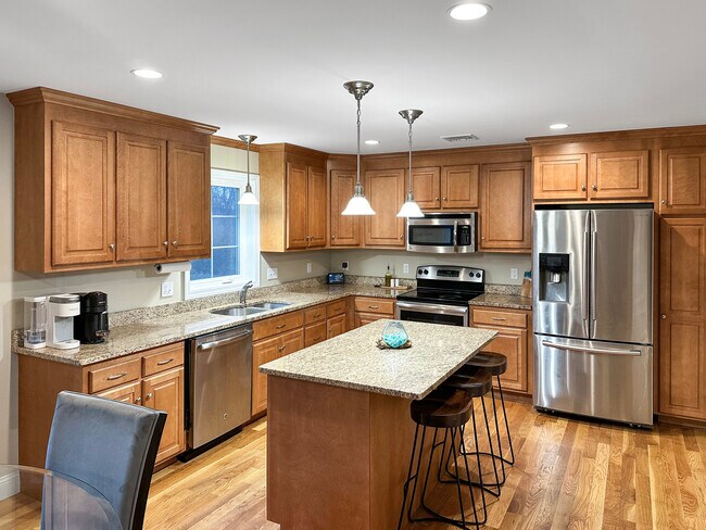 Building Photo - 61 Nutmeg Cir