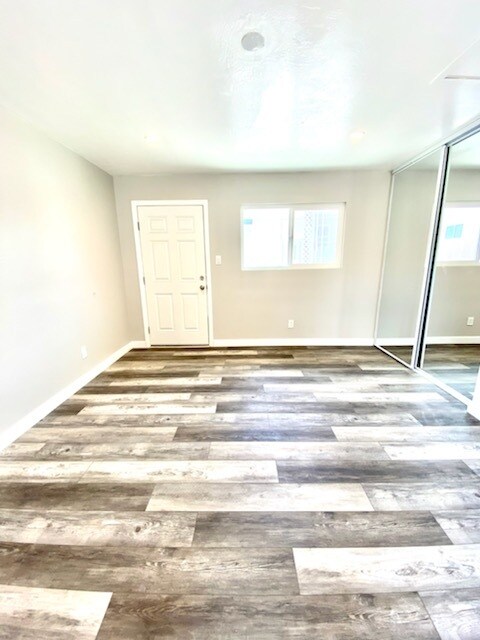Building Photo - 407 W Granada Ct