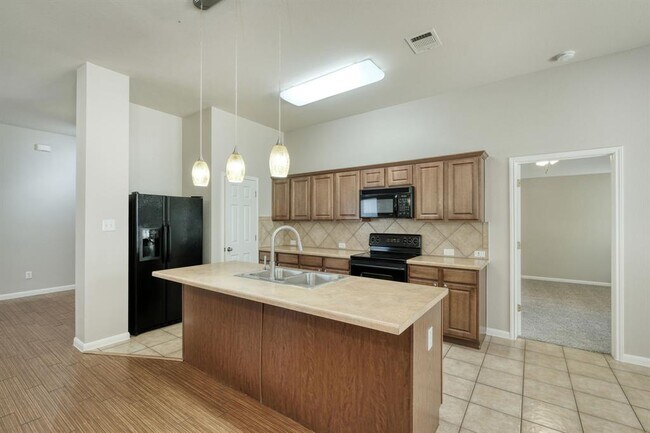 Foto del edificio - 1906 Melissa Oaks Ln