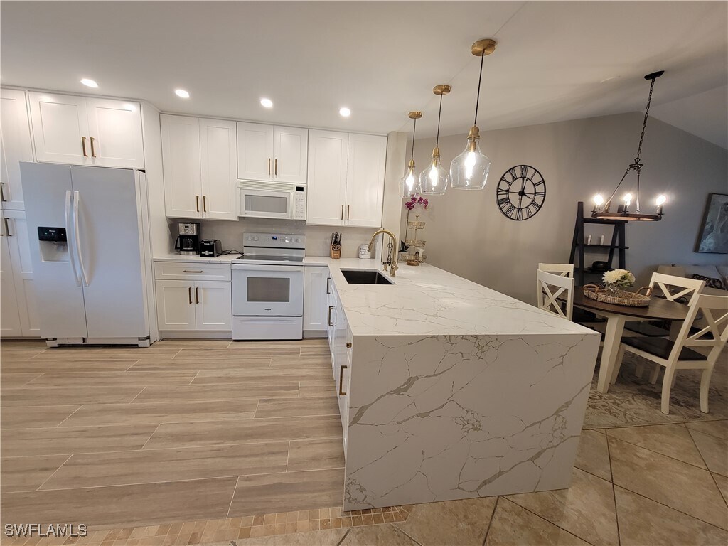 Foto principal - 7761 Jewel Ln