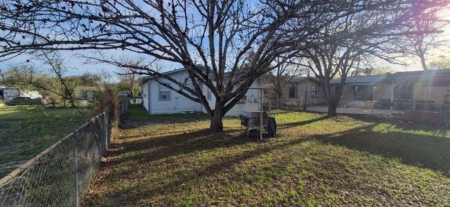 Foto del edificio - 1431 Aransas Ave