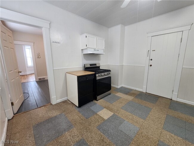 Foto del edificio - 1949 Coltman Rd