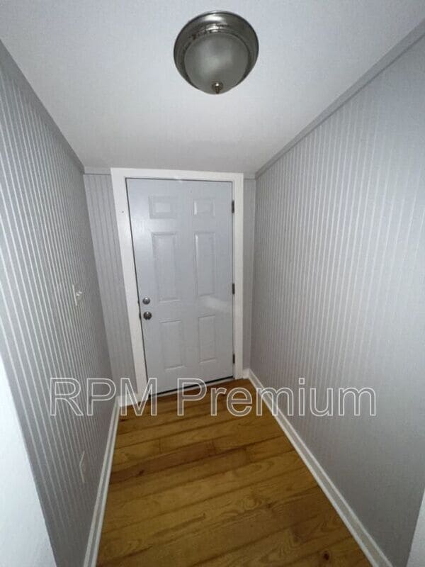 Foto del edificio - 3647 Mission Dr