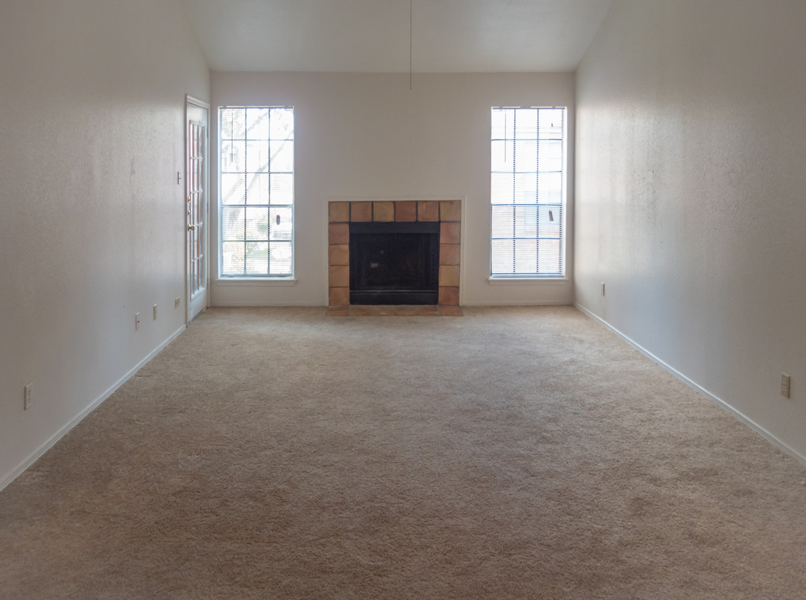 Living room - 12500 Sandpiper Dr