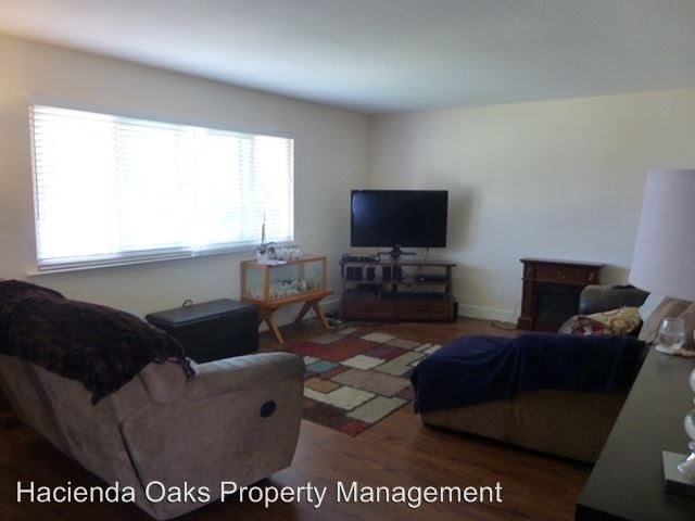 Foto del edificio - 465 Stansbury Dr