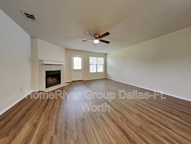 Building Photo - 9916 George Bush Dr