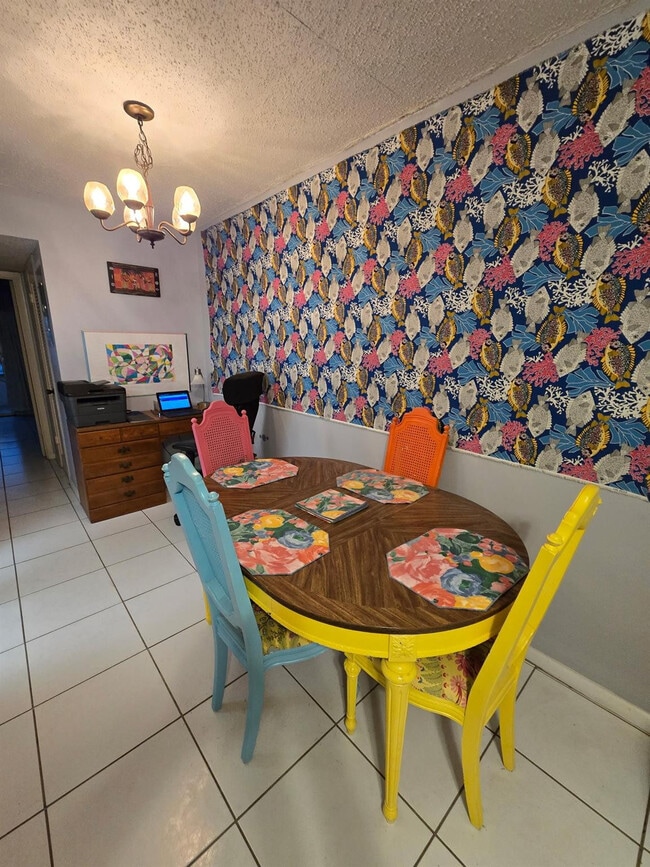 Building Photo - 91 Upminster Crescent