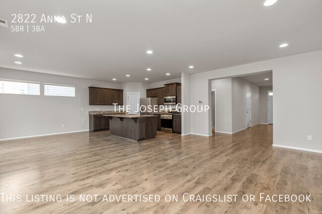 Foto del edificio - Stunning 5 bed/3 bath in Lacey!
