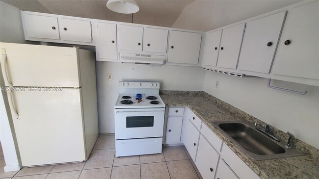 Foto del edificio - 18047 NW 41st Pl