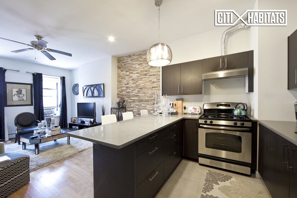 Foto principal - 2026 3rd Ave