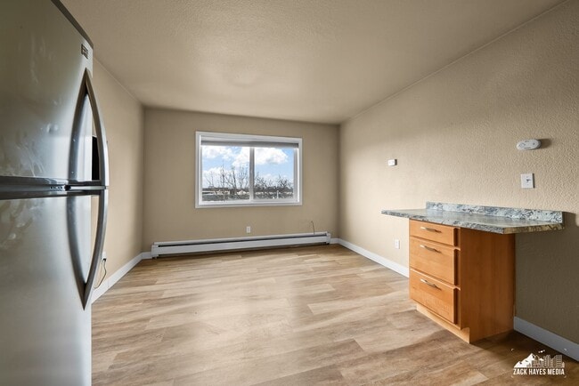 Foto del edificio - 618 Gambell St