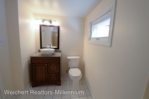 Building Photo - 1348 Cashman Dr