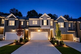 Building Photo - 24 Berryville Dr