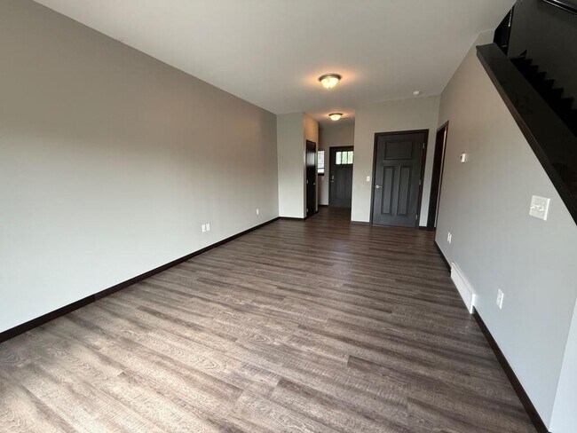 Foto del edificio - 1538 Ohana Ave