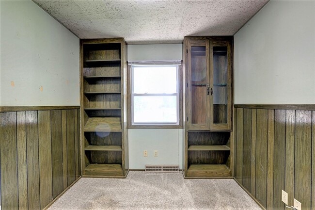 Foto del edificio - 6404 Camp Phillips Rd