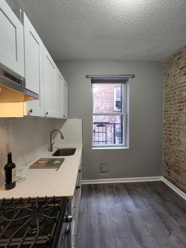 Foto del edificio - 5616 Hudson Ave