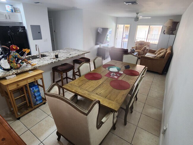 Foto del edificio - 6013 10th Ave N