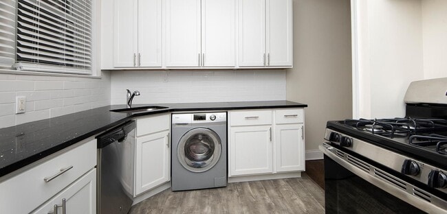 Building Photo - 1130 Maple