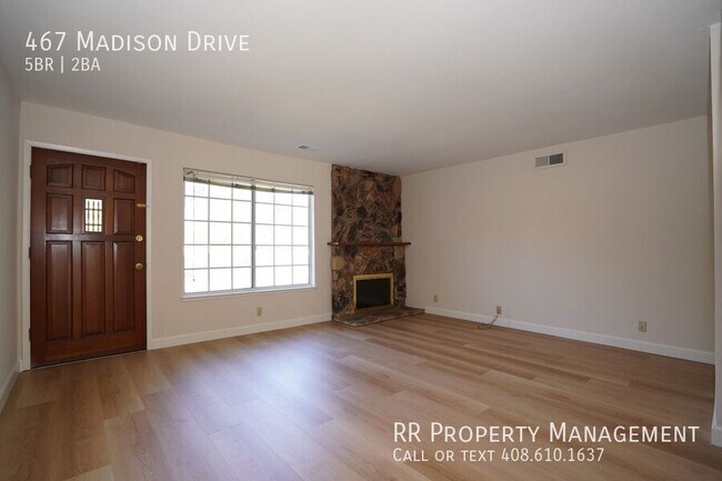 Foto del edificio - Spacious Home in Beautiful Blossom Valley ...