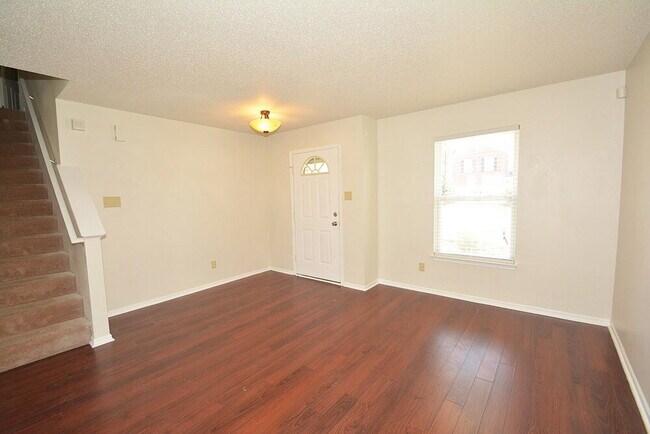 Building Photo - 10226 Homestead Dr