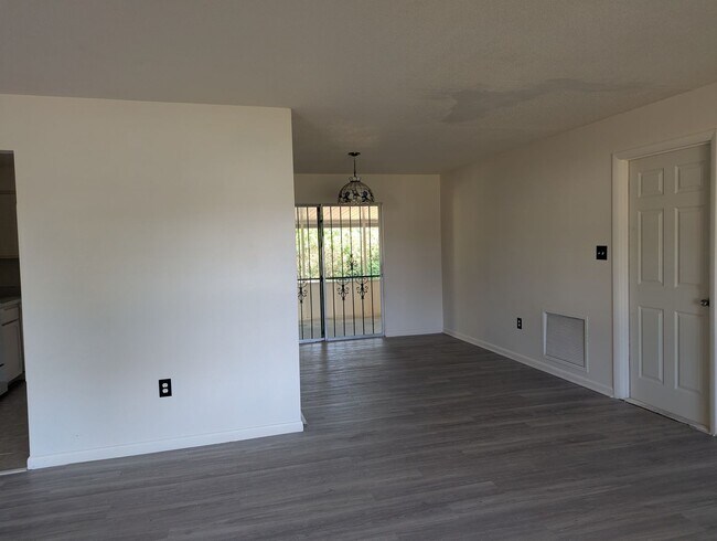 Foto del edificio - Nice 2 bedroom, 1 1/2 bath home in Umatilla