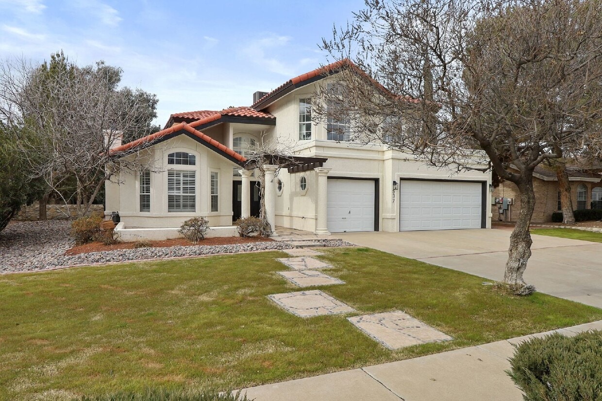 537 Rosinante Rd, El Paso, TX 79922 Room for Rent in El Paso, TX