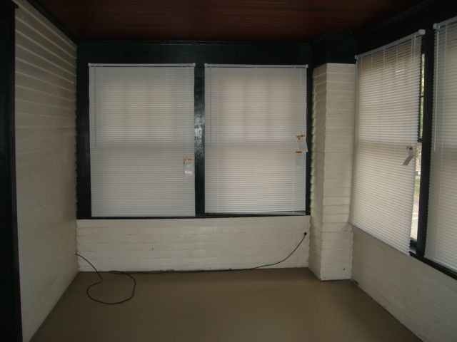 Building Photo - 2 br, 1 bath  - 1004 E Stockbridge Ave #1