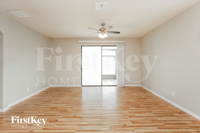 Foto del edificio - 3963 Blossom Dew Dr