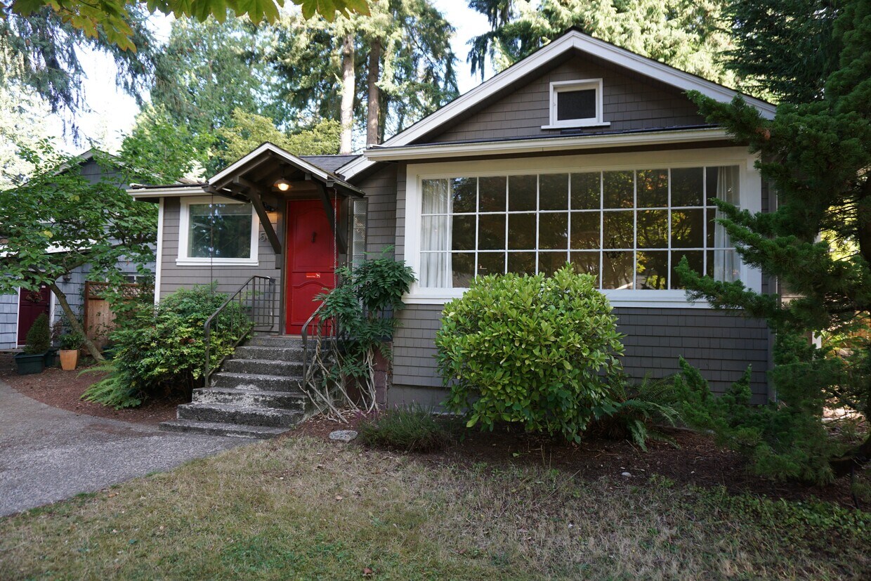Primary Photo - 514 N 138th St