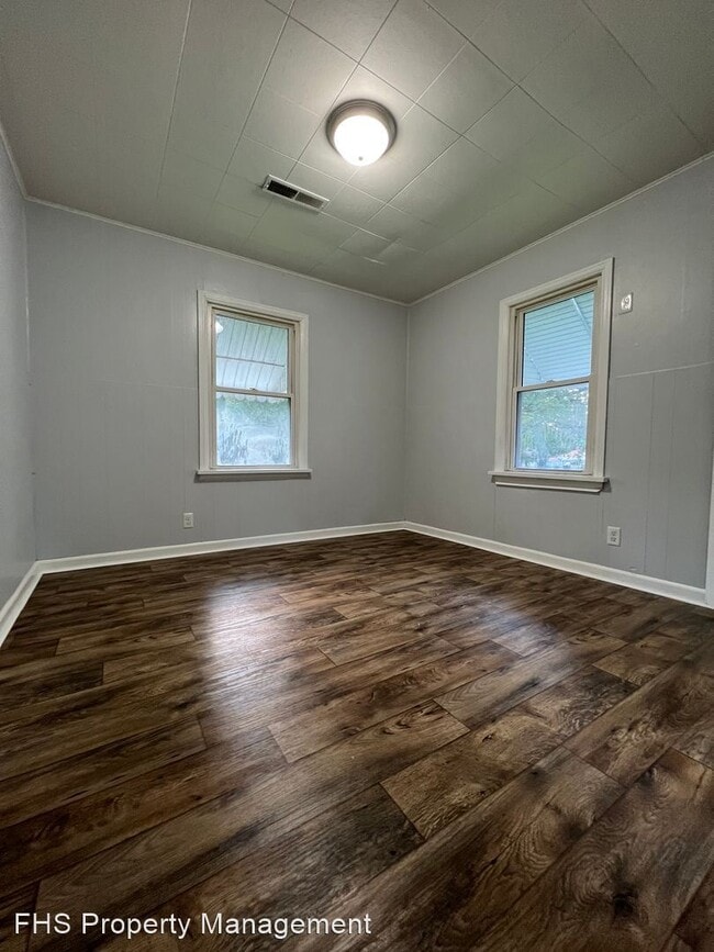Foto del edificio - 3 br, 1 bath House - 2622 N Fremont Ave