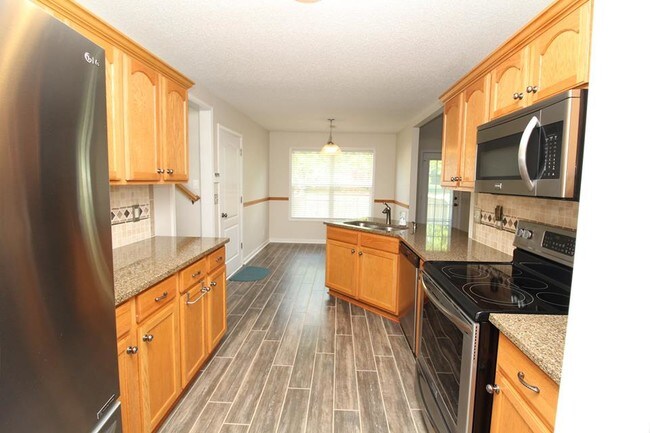 Foto del edificio - 3320 Marrast Dr