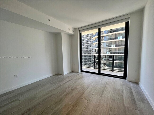 Foto del edificio - 55 SW 9th St