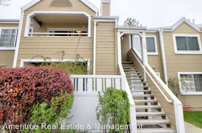 Foto del edificio - 2 br, 2 bath House - 1490 E Foxboro Drive #2