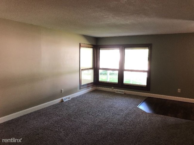 Foto del edificio - 3 br, 3 bath House - 2850 Colton Blvd
