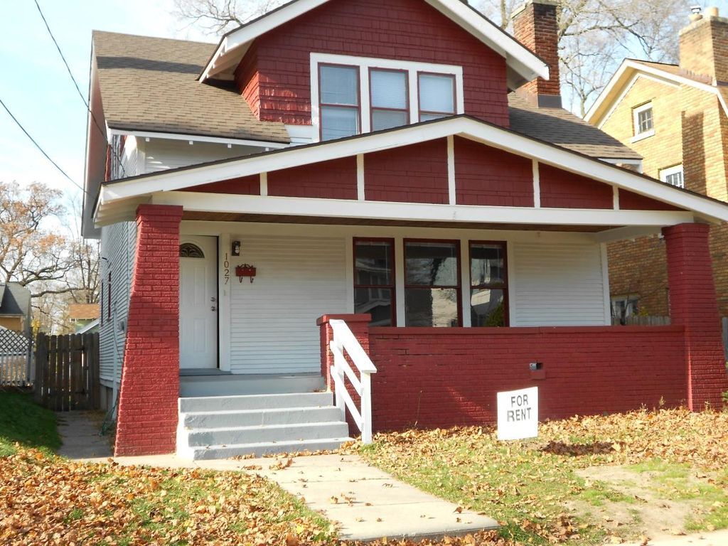 STREET VIEW - 1027 Underwood Ave SE