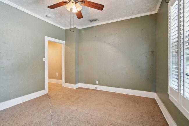 Building Photo - 4259 Irvington Ave