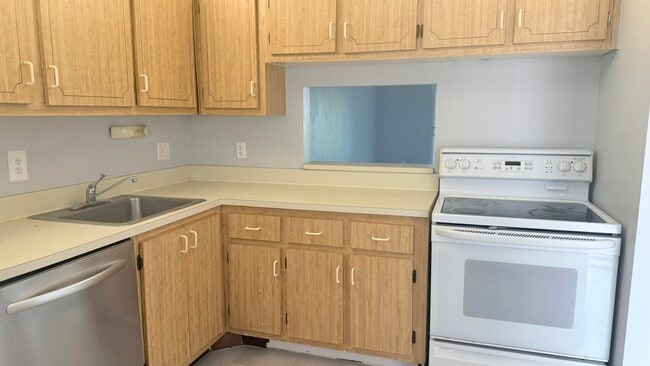 Building Photo - 2828 Casita Way