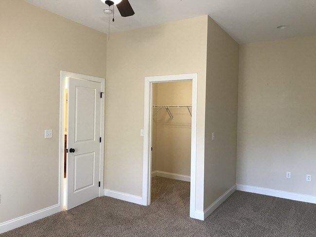 200 Wedgewood Dr Unit 401 Morgantown Wv 26505 Apartment For Rent Building Photo 200 Wedgewood Dr