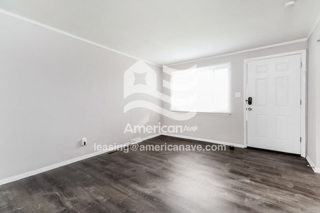 Building Photo - 105 Veronica Dr